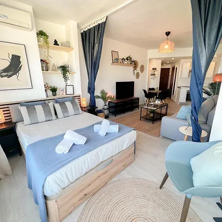 דירה Stunning Sea View With Pool